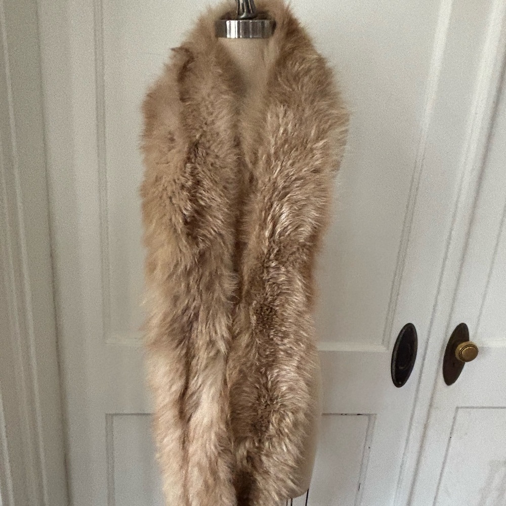 Luxurious Bill Blass Genuine Fox Fur Scarf 88"
